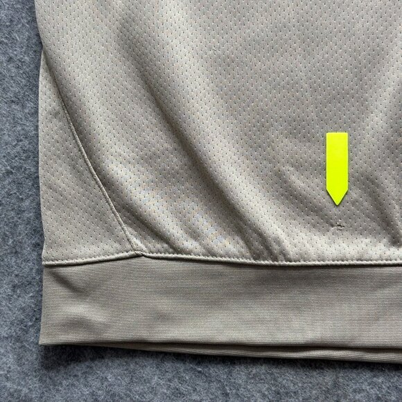 Texas A&M Aggies Nike Sweater Vest Men M Beige Knit Performance Pullover V-Neck - Picture 4 of 12